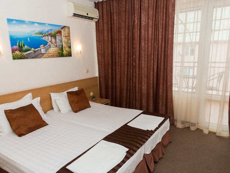 Central Hotel 43