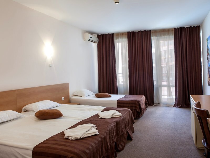 Central Hotel 45