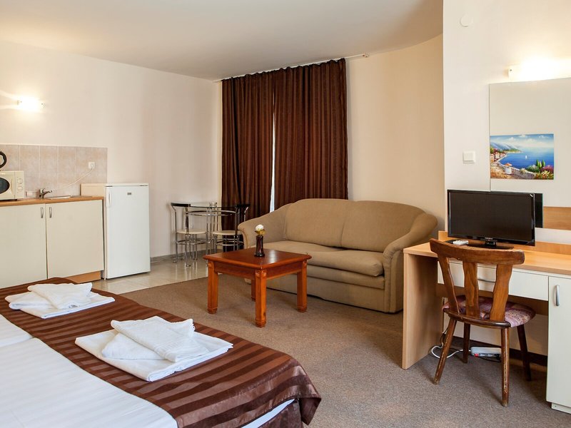Central Hotel 46