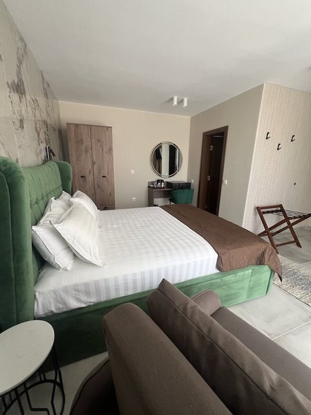 Central Hotel 49
