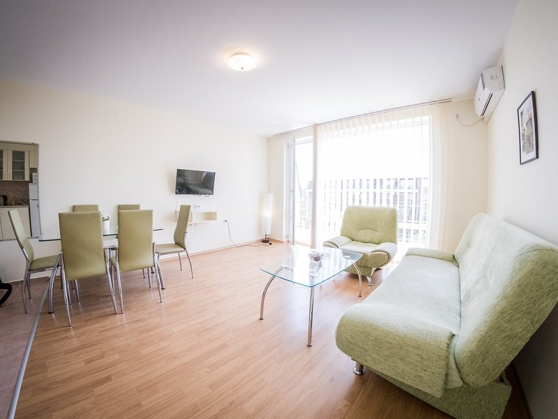 Holiday & Orchid Fort Golf Club 8