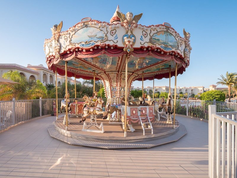 Serenity Fun City Resort 45