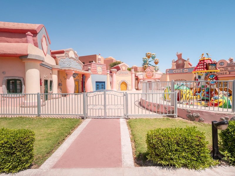 Serenity Fun City Resort 49