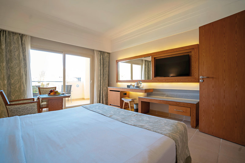 Serenity Fun City Resort 24