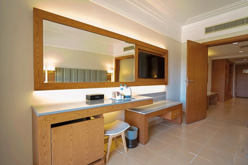 Serenity Fun City Resort 28