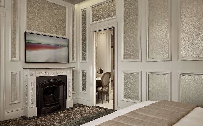 DoubleTree by Hilton London Kensington 2