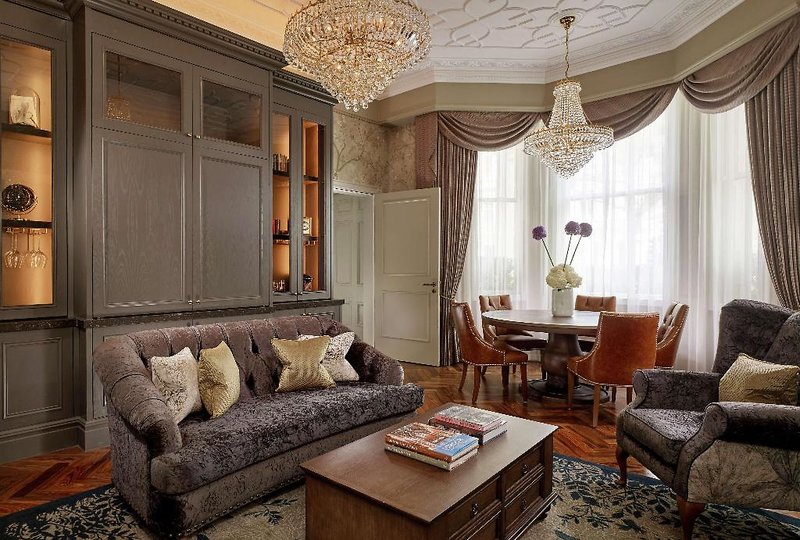 DoubleTree by Hilton London Kensington 3
