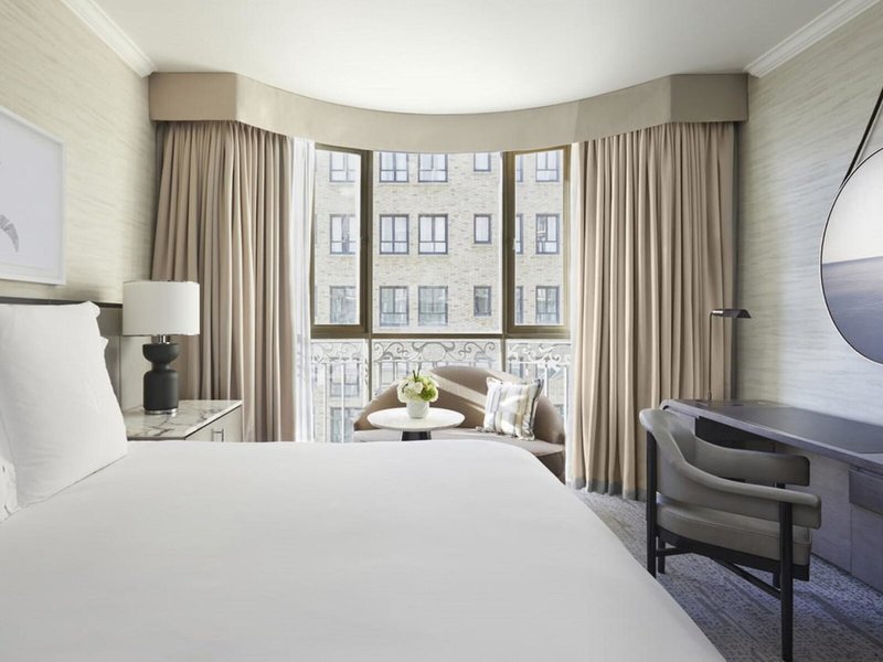 Beverly Wilshire, a Four Seasons Hotel 33