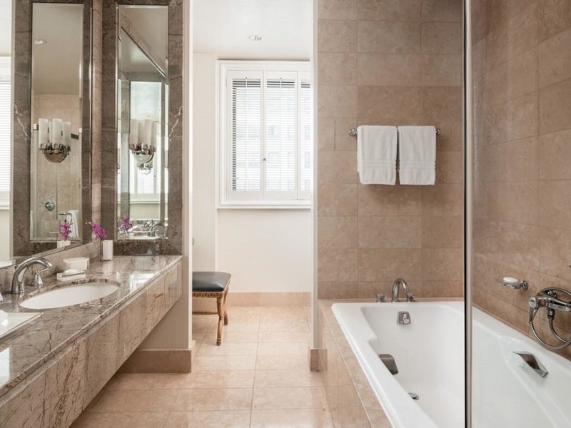 Beverly Wilshire, a Four Seasons Hotel 39