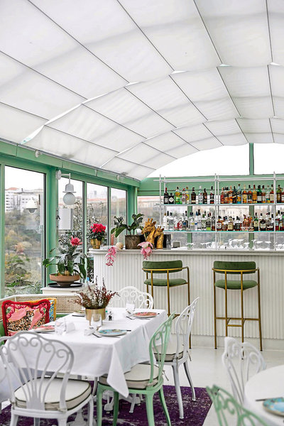 The Ritz-Carlton Istanbul 11