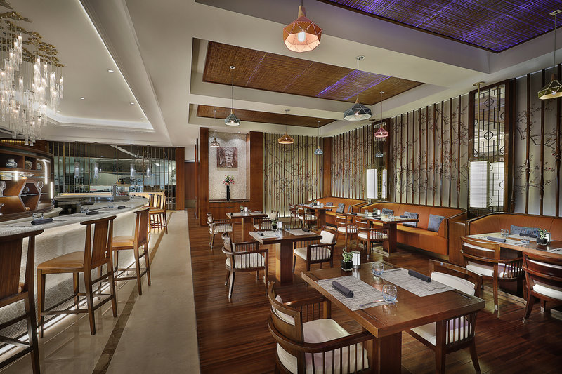 The Ritz-Carlton Dubai 8