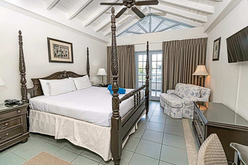 Savannah Beach Club Hotel & Spa 9