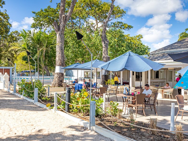 Savannah Beach Club Hotel & Spa 4