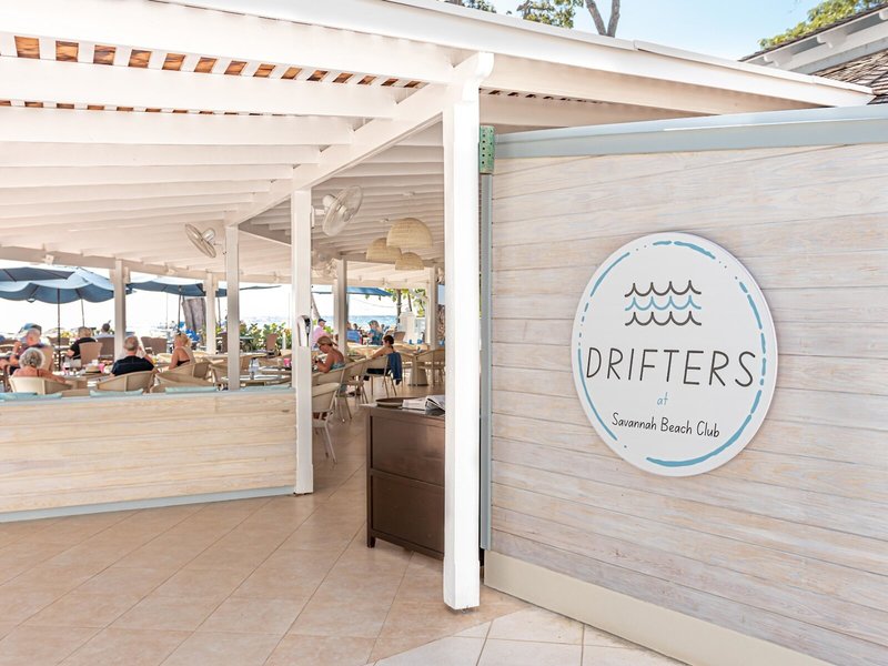 Savannah Beach Club Hotel & Spa 9