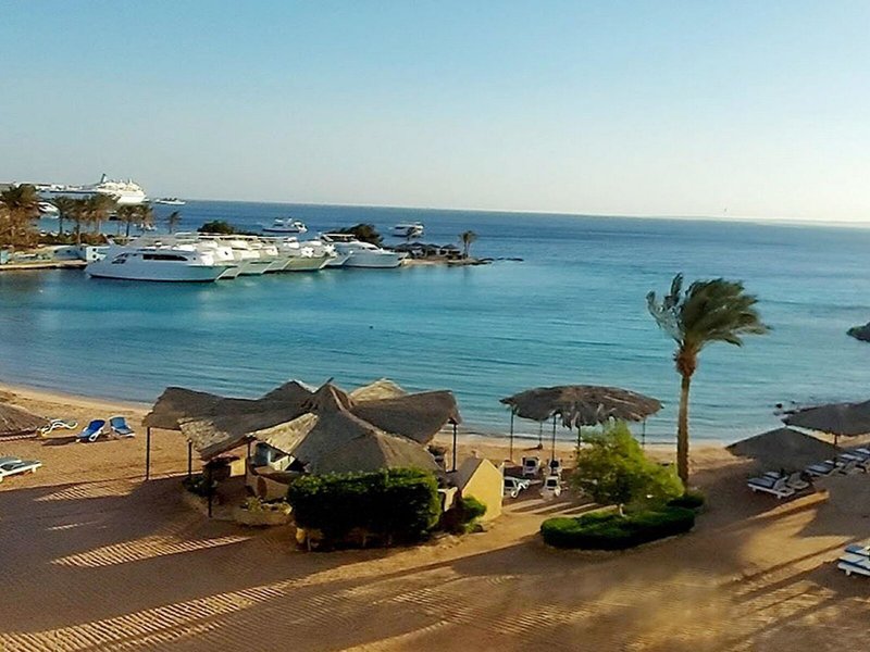 Regina Swiss Inn Resort & Aqua Park 4