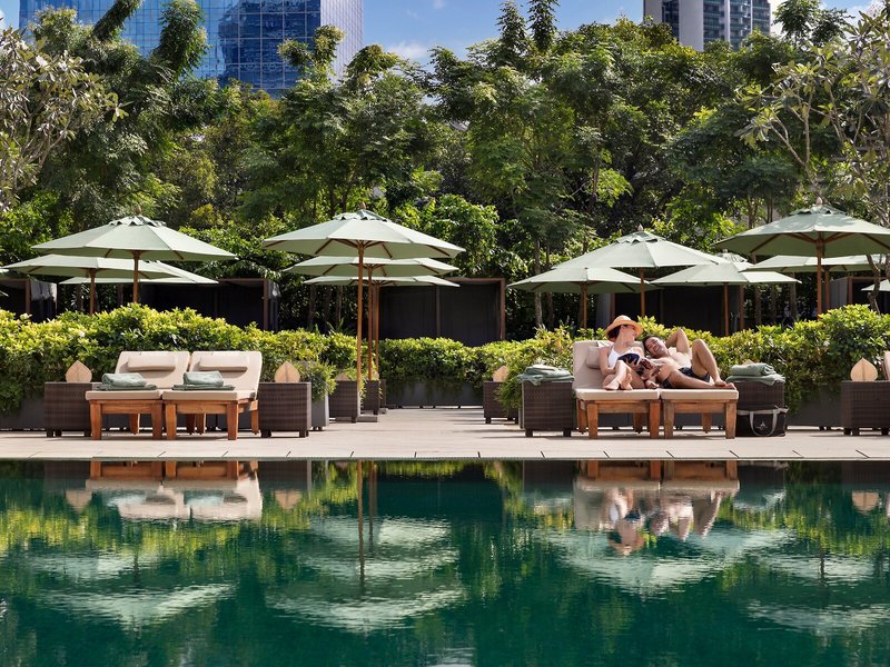 The Sukhothai 9