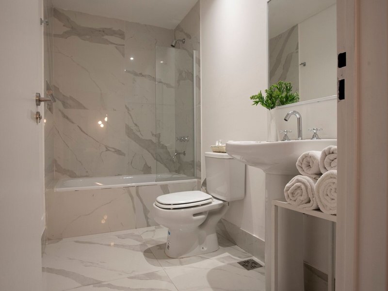 Unique Art Madero 34 - Bathroom Example