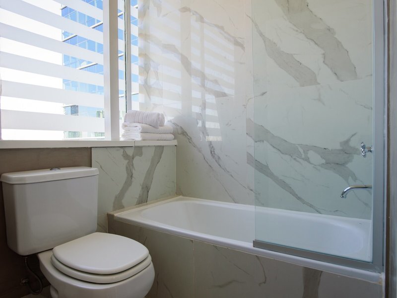 Unique Art Madero 35 - Bathroom Example