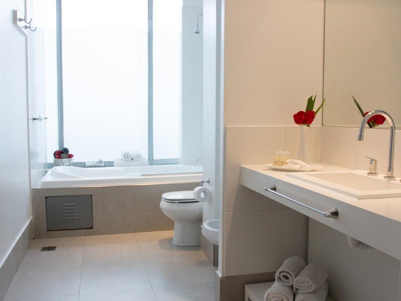 Unique Art Madero 40 - Bathroom Example