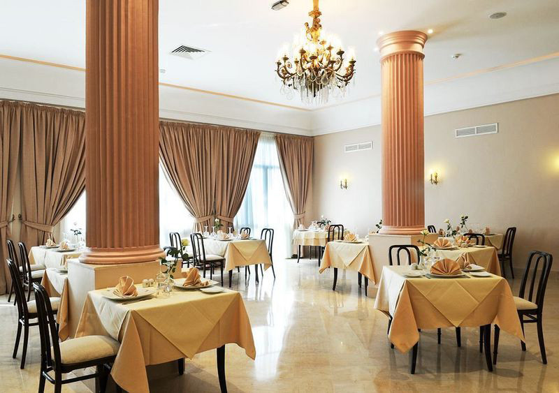 Hotel Majestic 7
