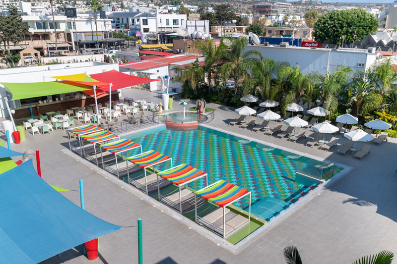 Nicholas Color Hotel 4