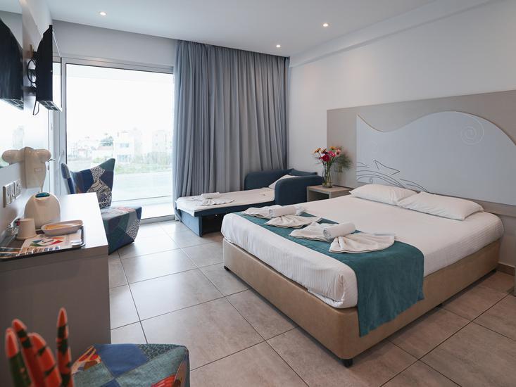 Nicholas Color Hotel 4