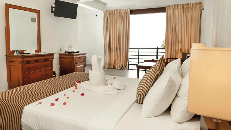 Paradise Beach Club Mirissa 23