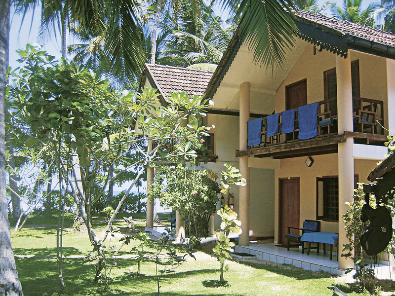Paradise Beach Club Mirissa 12