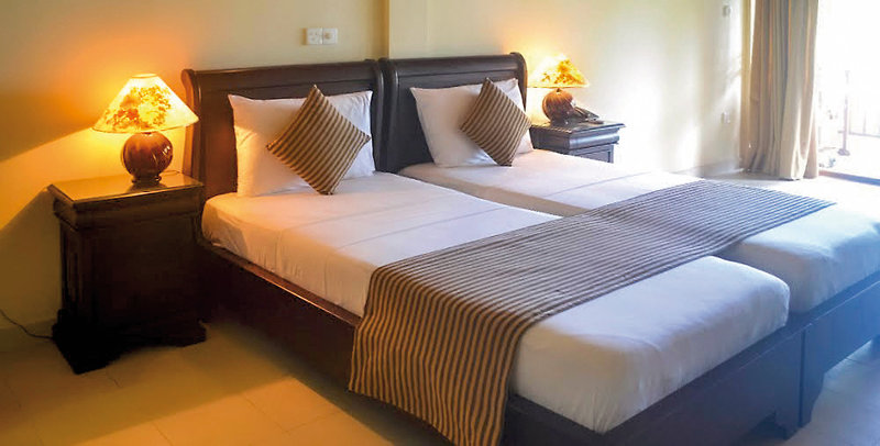 Paradise Beach Club Mirissa 17