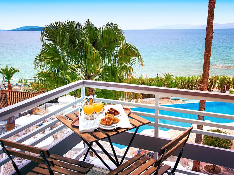The Grove Seaside Hotel 9