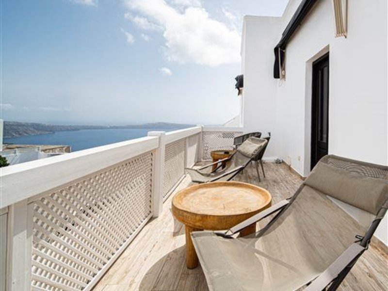 Aqua Luxury Suites 10