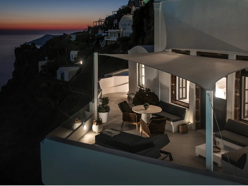 Aqua Luxury Suites 18