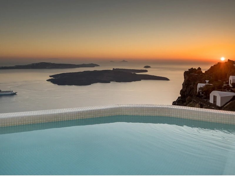 Aqua Luxury Suites 23