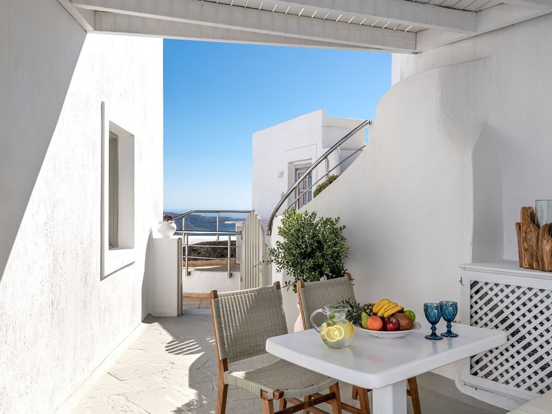 Aqua Luxury Suites 27