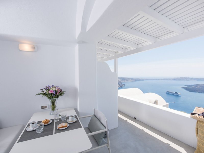 Aqua Luxury Suites 47