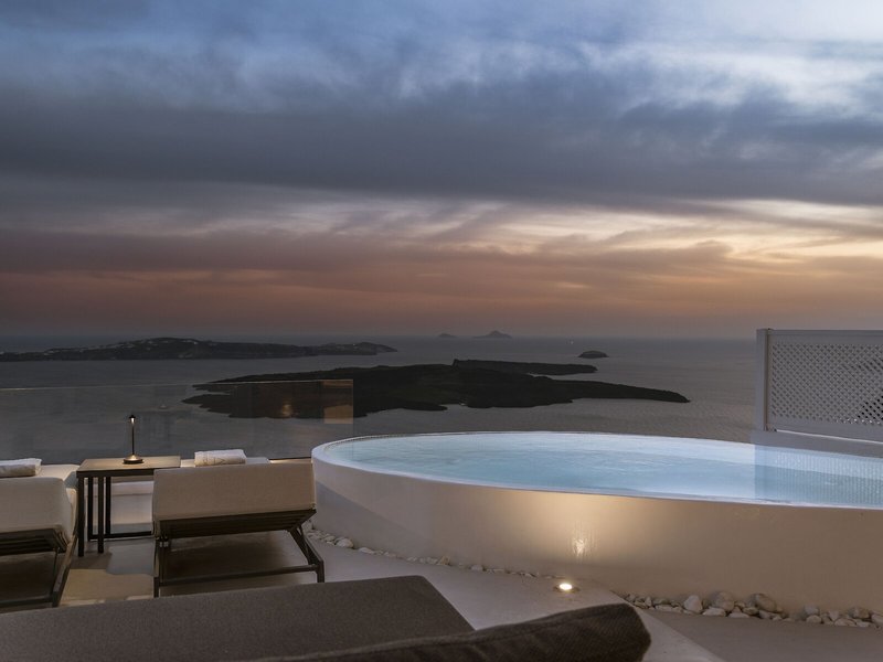 Aqua Luxury Suites 2