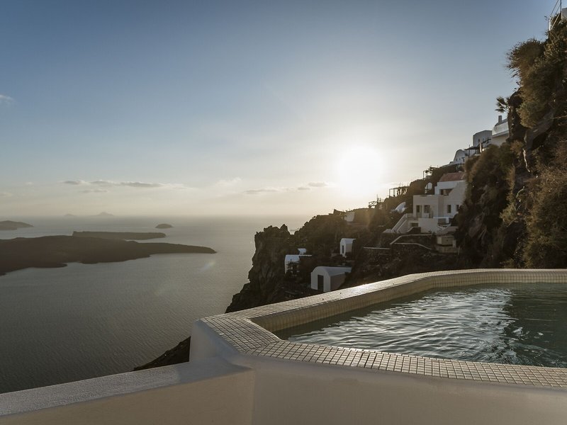 Aqua Luxury Suites 21