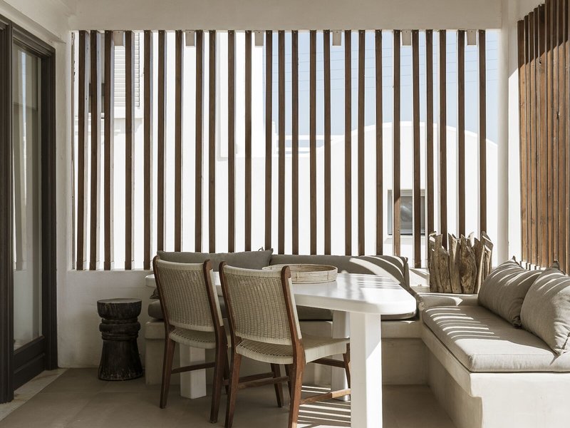 Aqua Luxury Suites 33