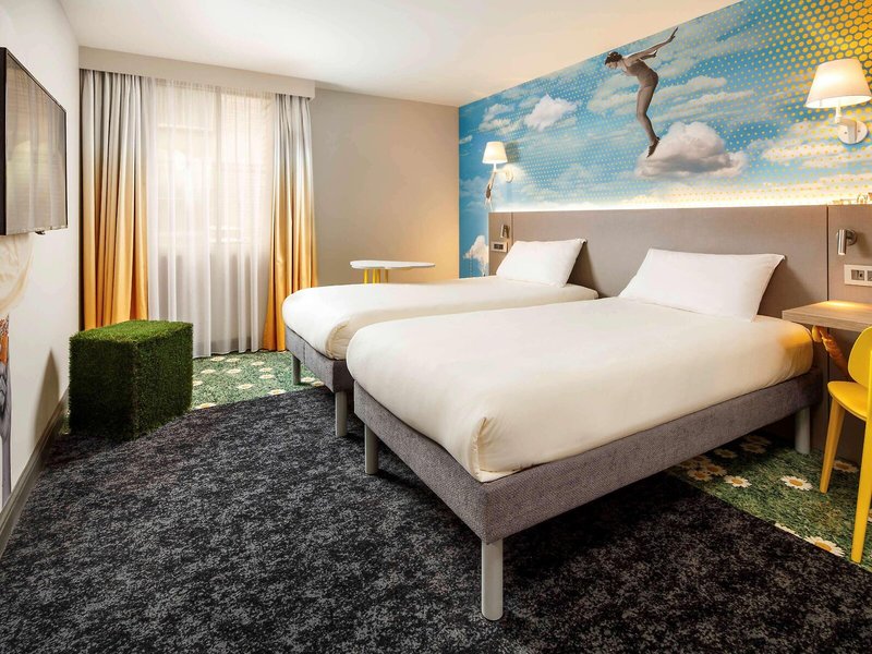 ibis Styles Manchester Portland 22