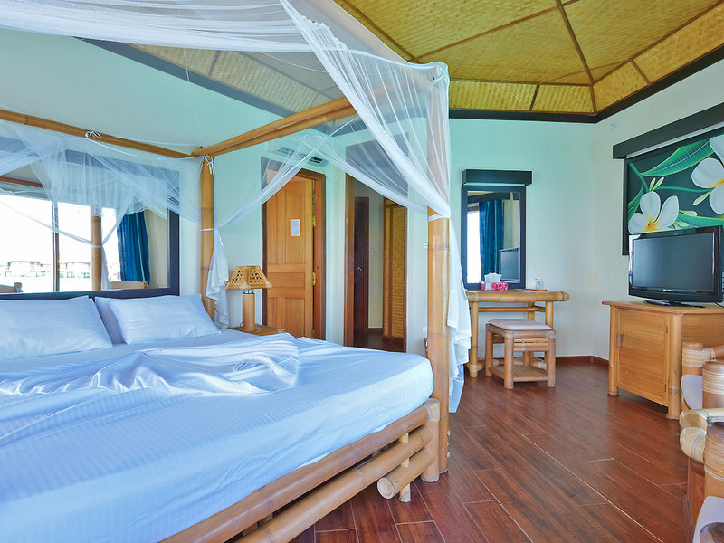 Thulhagiri Island Resort & Spa 12