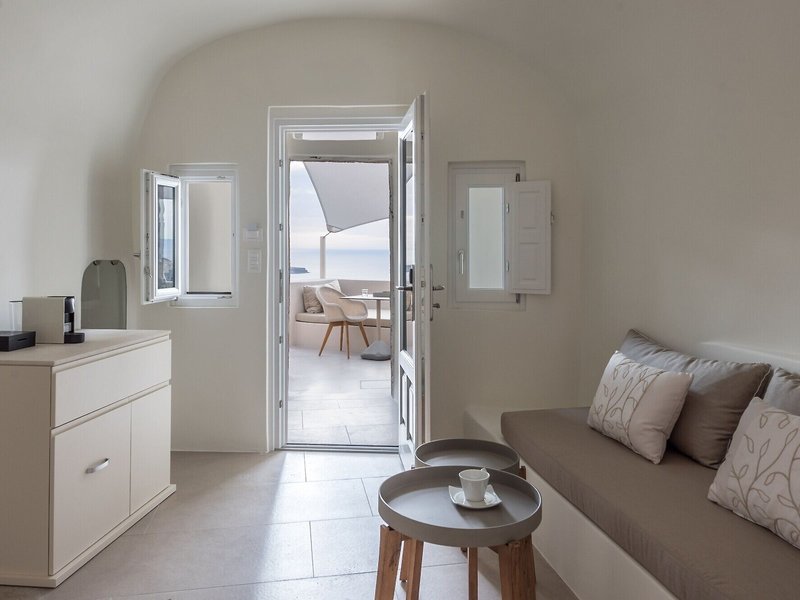 Oia Castle Luxury Suites by Art Maisons 4