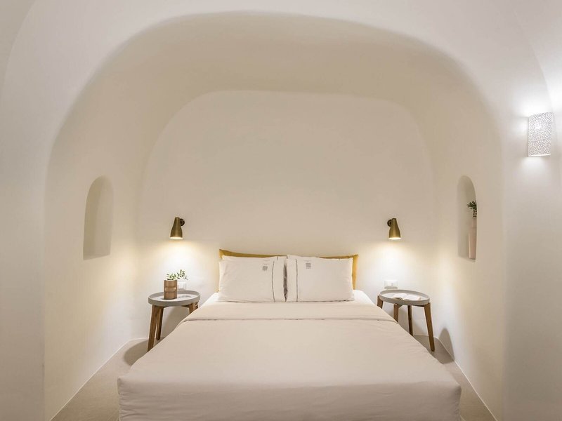 Oia Castle Luxury Suites by Art Maisons 6