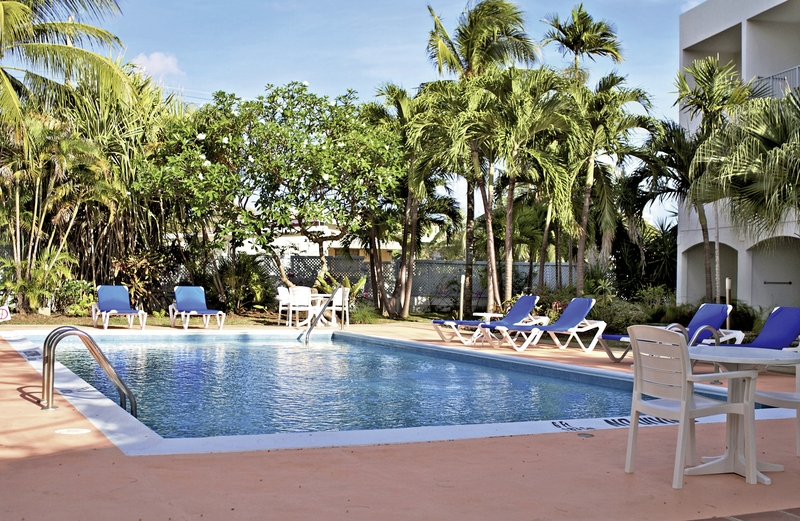 Time Out 5 - Outdoor Pool