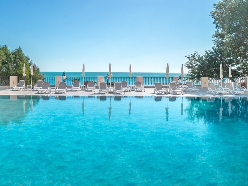 Grifid Vistamar 13 - Outdoor Pool