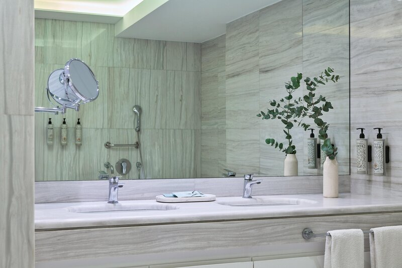 Titania Hotel Athens 67