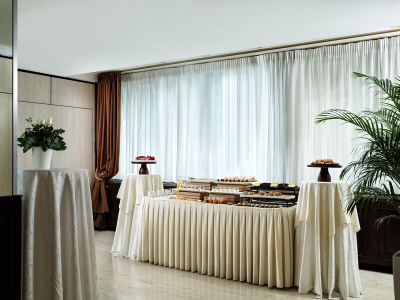 Titania Hotel Athens 90