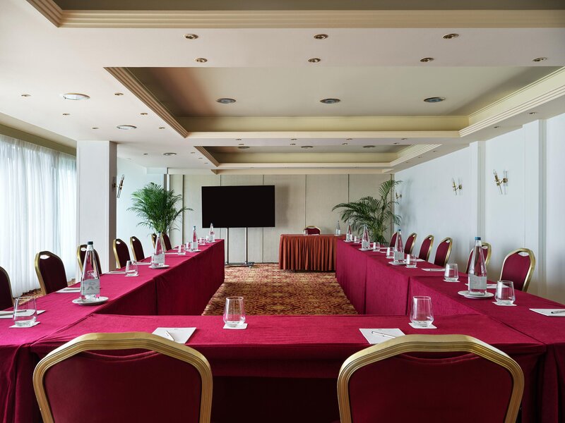 Titania Hotel Athens 111