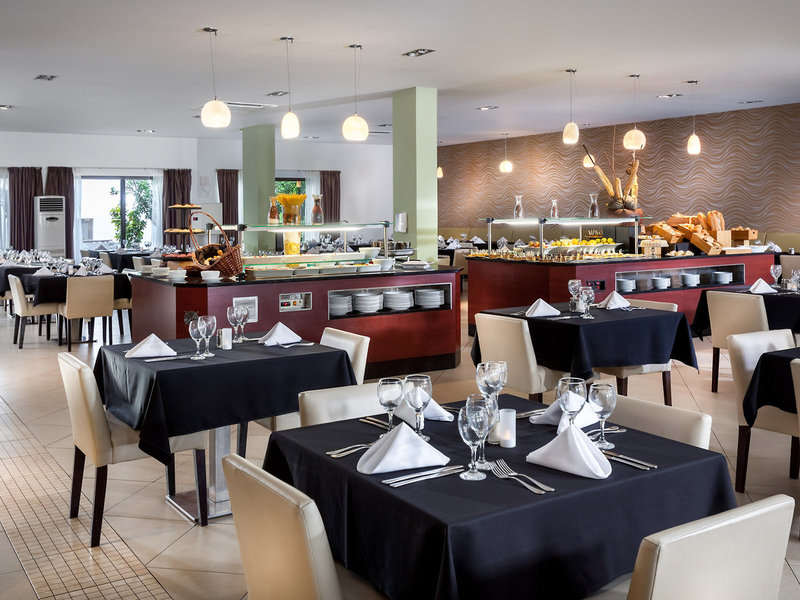 Melia Tortuga Beach Resort & Spa 24