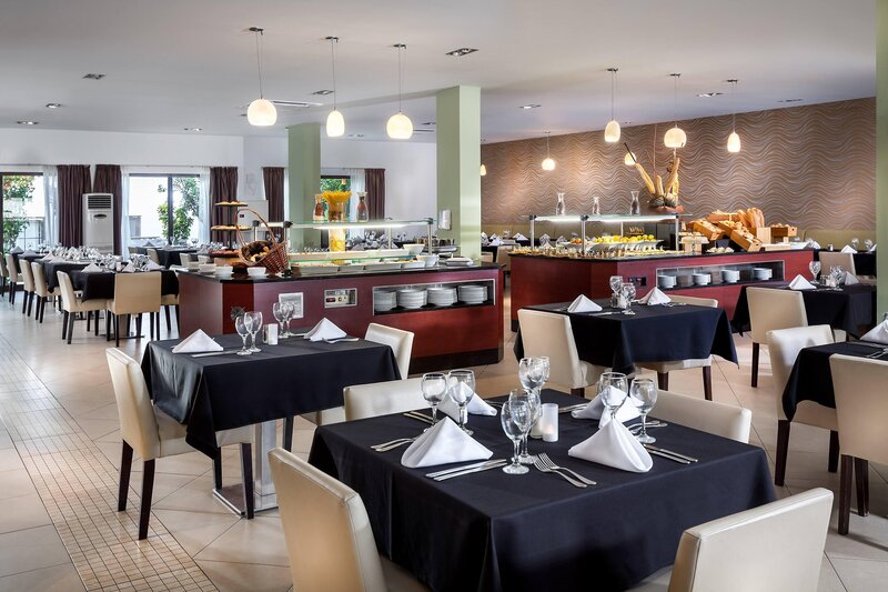 Melia Tortuga Beach Resort & Spa 38