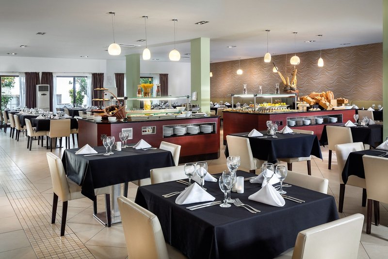 Melia Tortuga Beach Resort & Spa 18